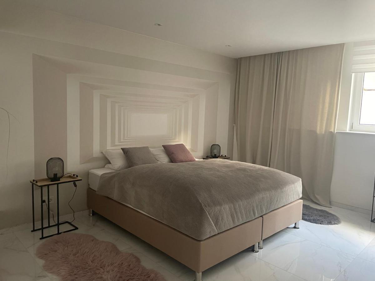 Moderne, Ruhige Ferienwohnung , Ideal Zum Abschalten 哈达马尔 外观 照片